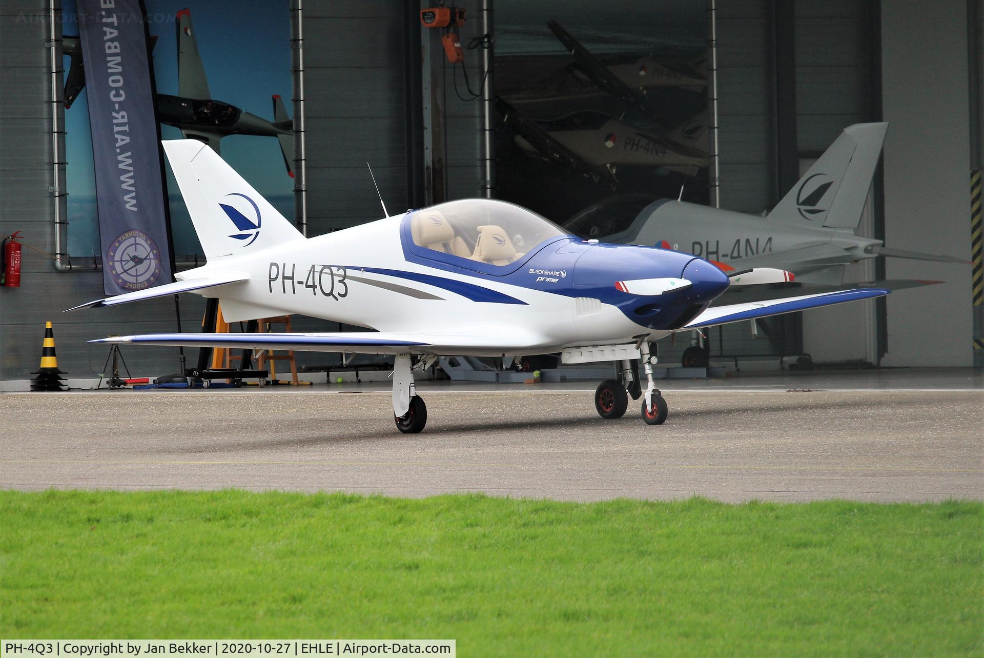 PH-4Q3, 2018 Blackshape Prime BS100 C/N BPU-026, In front of its homebase hangar