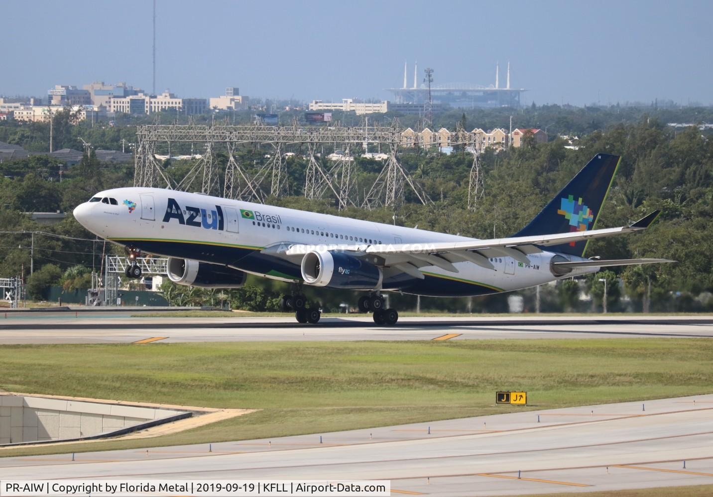 PR-AIW, 2002 Airbus A330-243 C/N 462, Azul A330-243