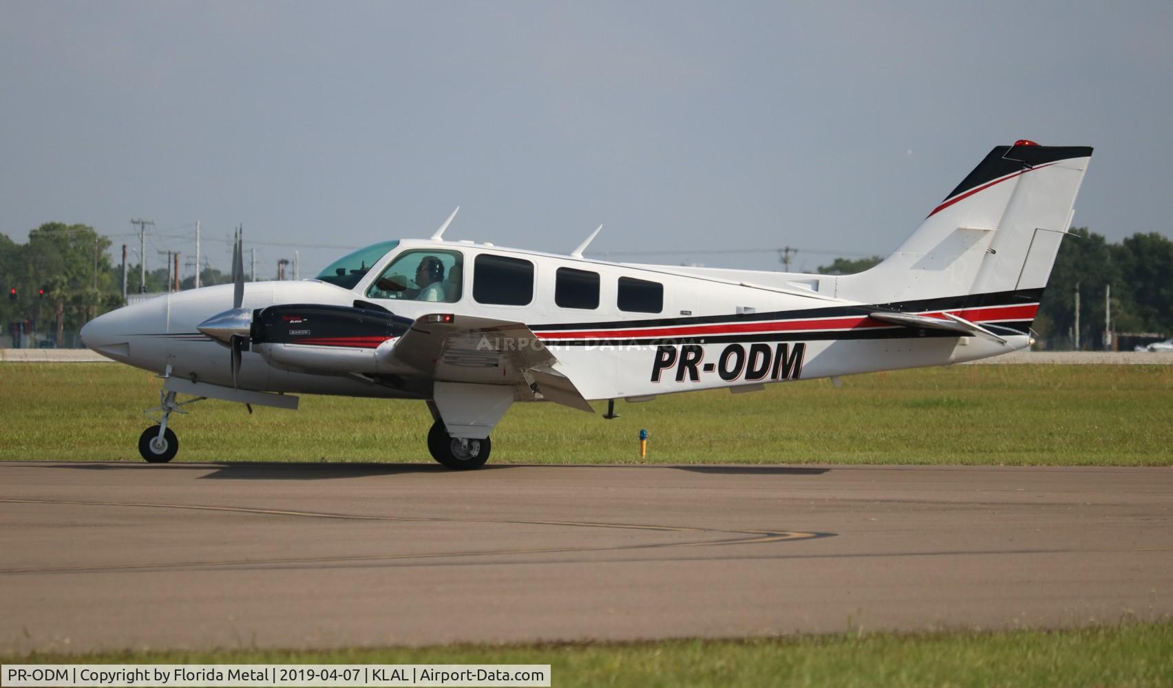 PR-ODM, 1975 Beech 58 Baron Baron C/N TH-587, Baron 58