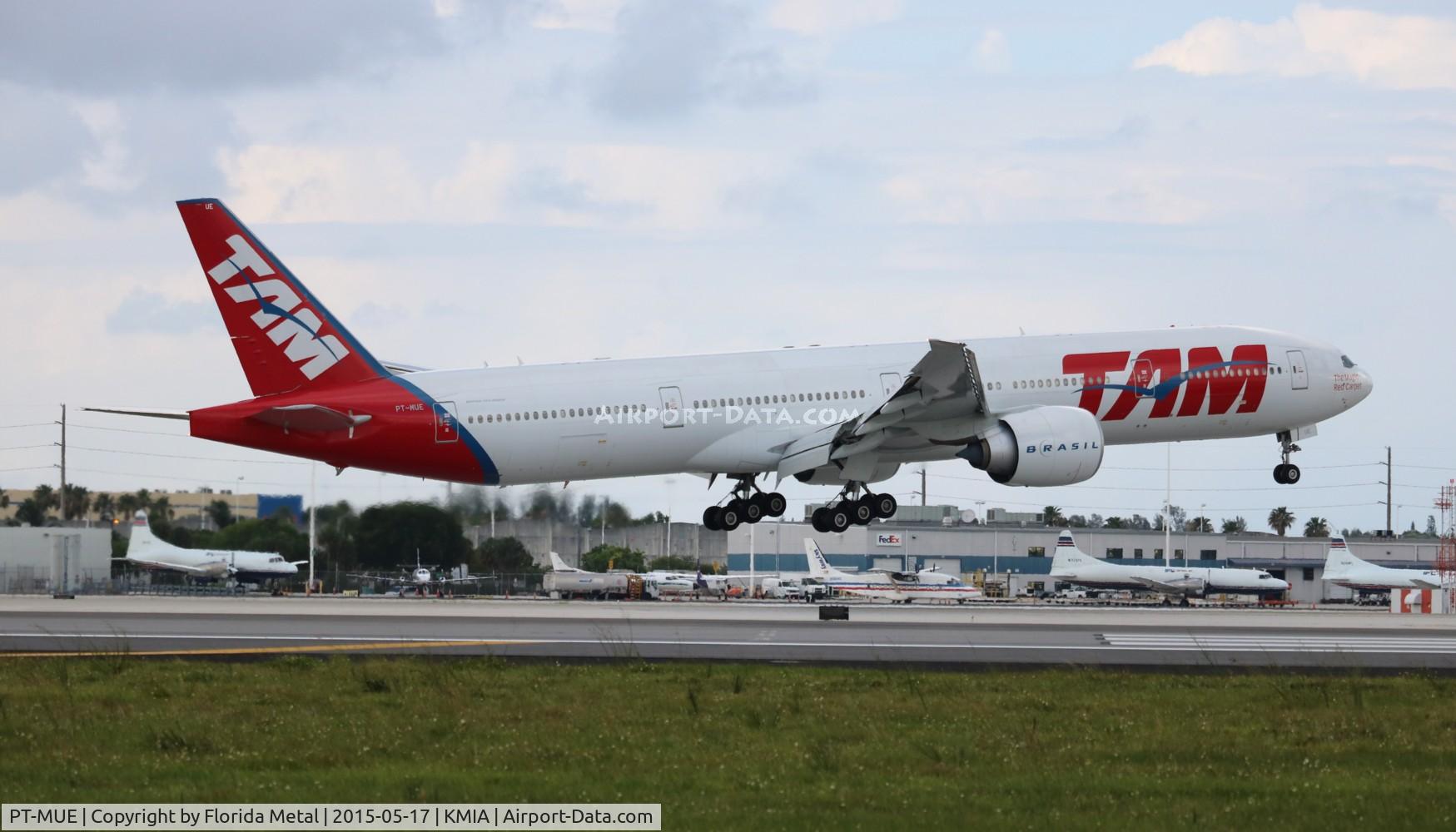 PT-MUE, 2012 Boeing 777-32W/ER C/N 38886, TAM 777-300ER