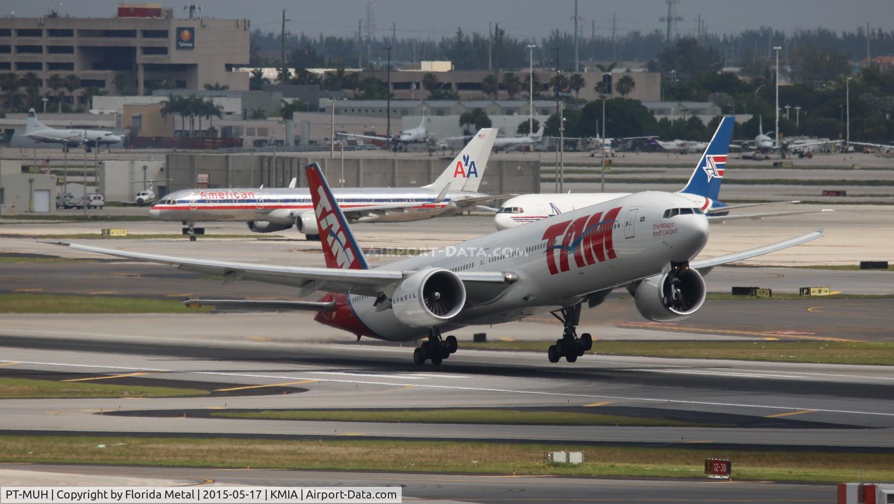 PT-MUH, 2012 Boeing 777-32W/ER C/N 38889, TAM 777-300ER