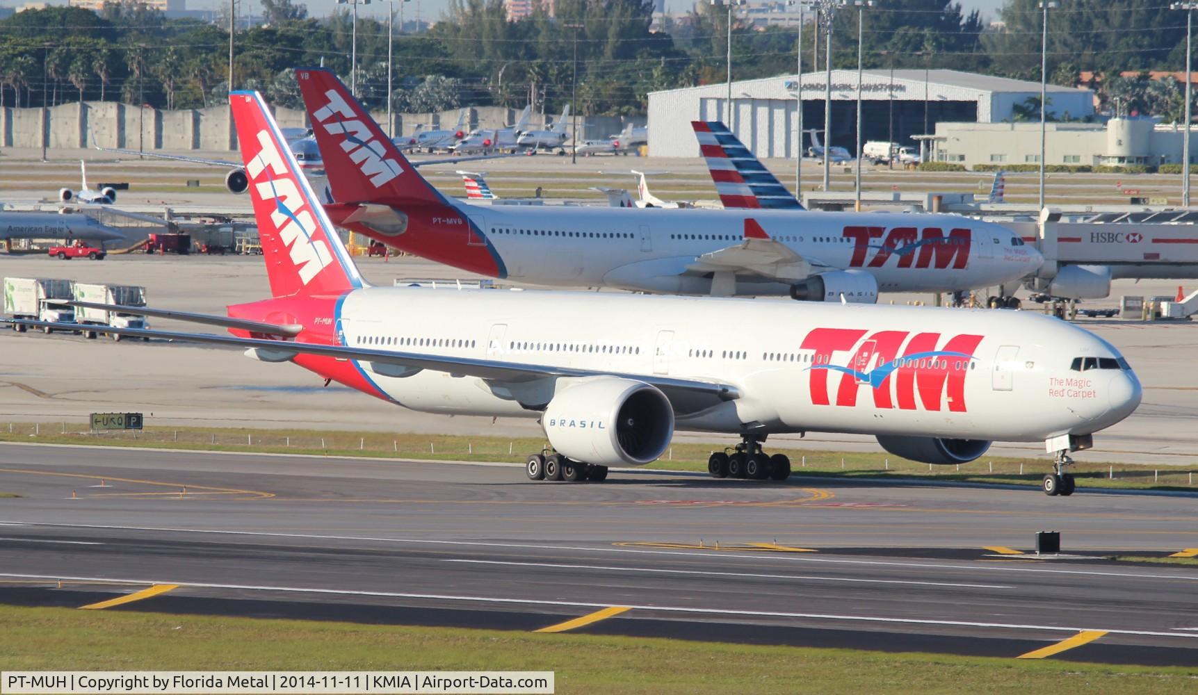 PT-MUH, 2012 Boeing 777-32W/ER C/N 38889, TAM 777-300ER