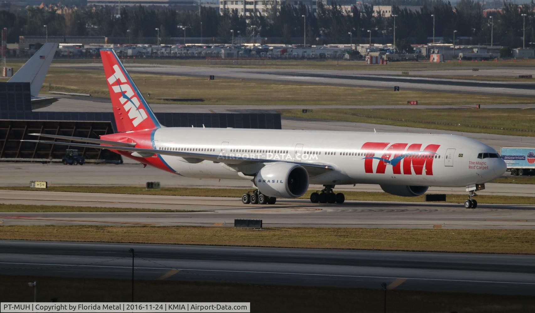 PT-MUH, 2012 Boeing 777-32W/ER C/N 38889, TAM 777-300ER