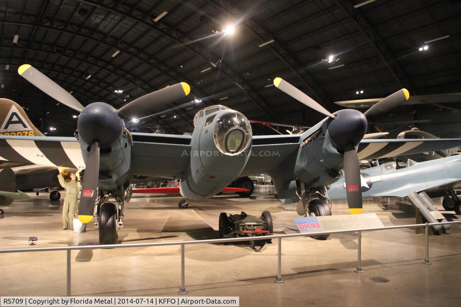 RS709, 1946 De Havilland DH-98 Mosquito B Mk.35 C/N Not found, Mosquito