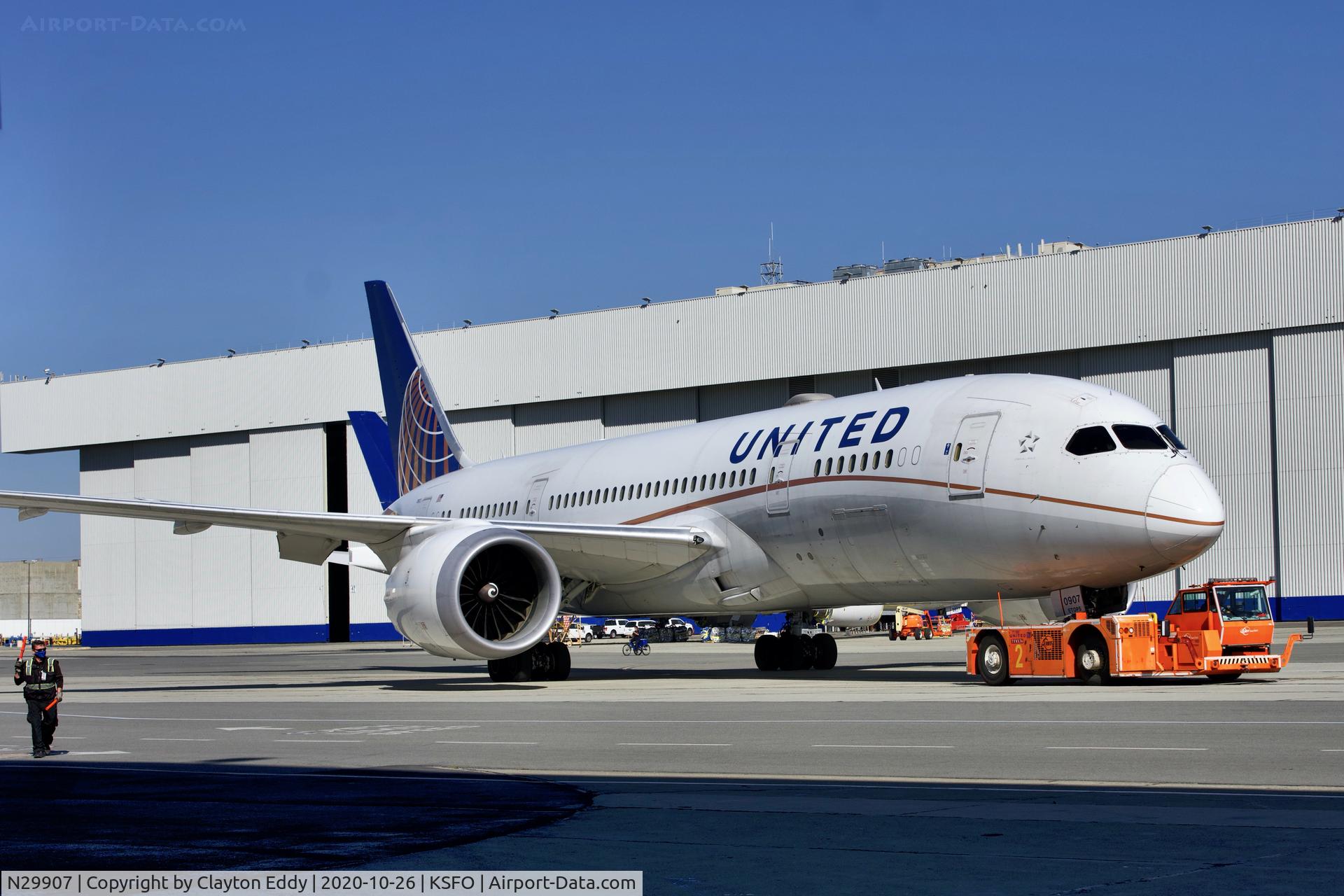 N29907, 2013 Boeing 787-8 Dreamliner C/N 34830, SFO 2020.