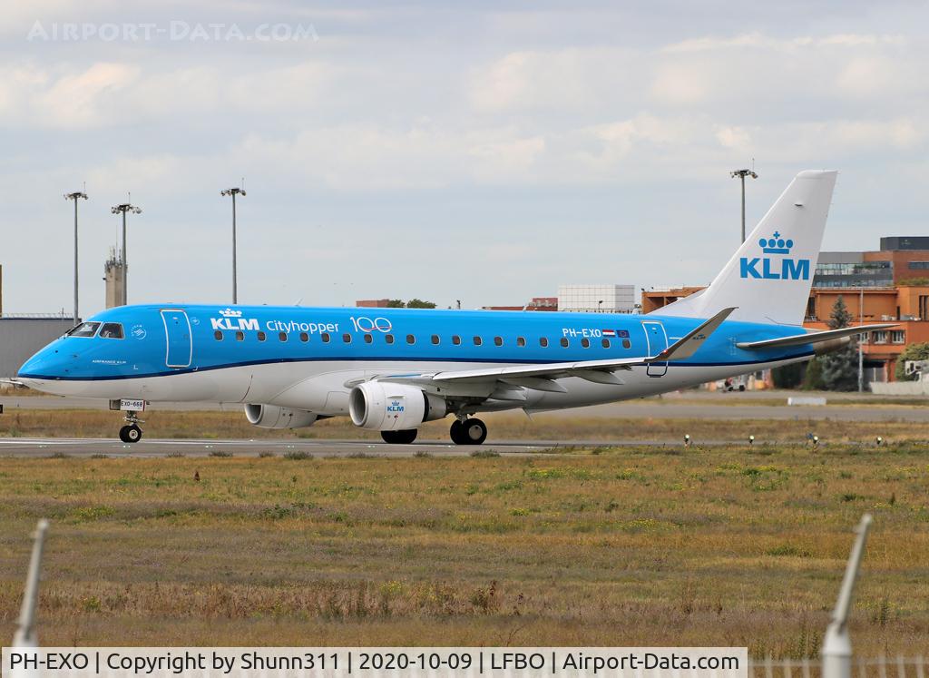 PH-EXO, 2017 Embraer 175STD (ERJ-170-200STD) C/N 17000668, Lining up rwy 32R for departure... additional '100' titles