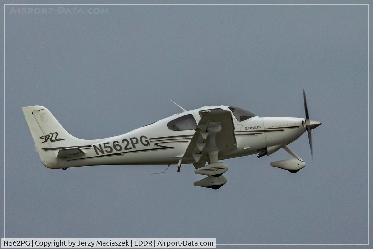 N562PG, Cirrus SR22 C/N 0562, Cirrus SR22, c/n: 0562