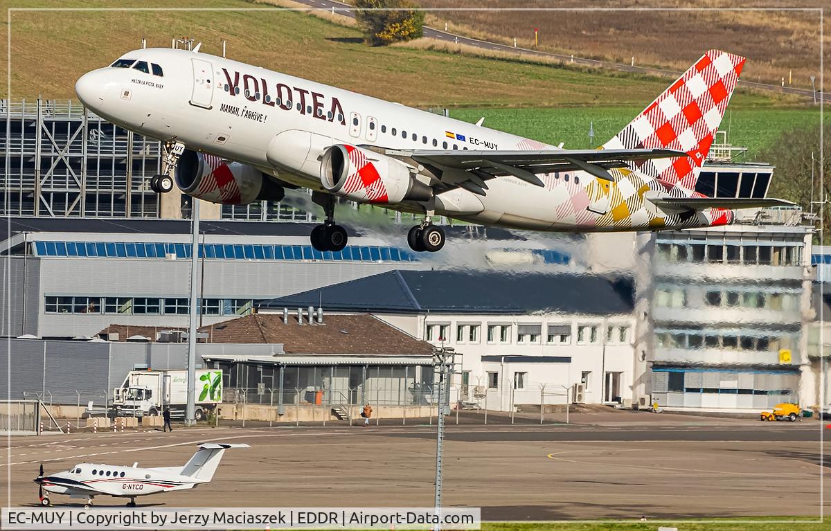 EC-MUY, 2003 Airbus A319-111 C/N 2050, Airbus A319-111, c/n: 2050
