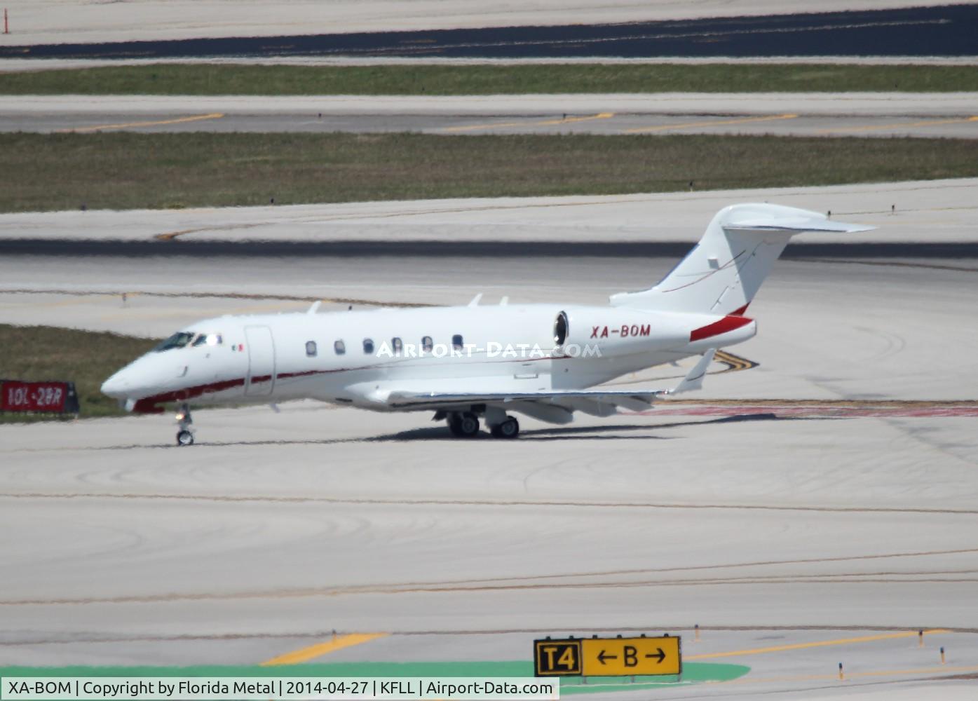 XA-BOM, 2014 Bombardier Challenger 300 (BD-100-1A10) C/N 20439, Challenger 300