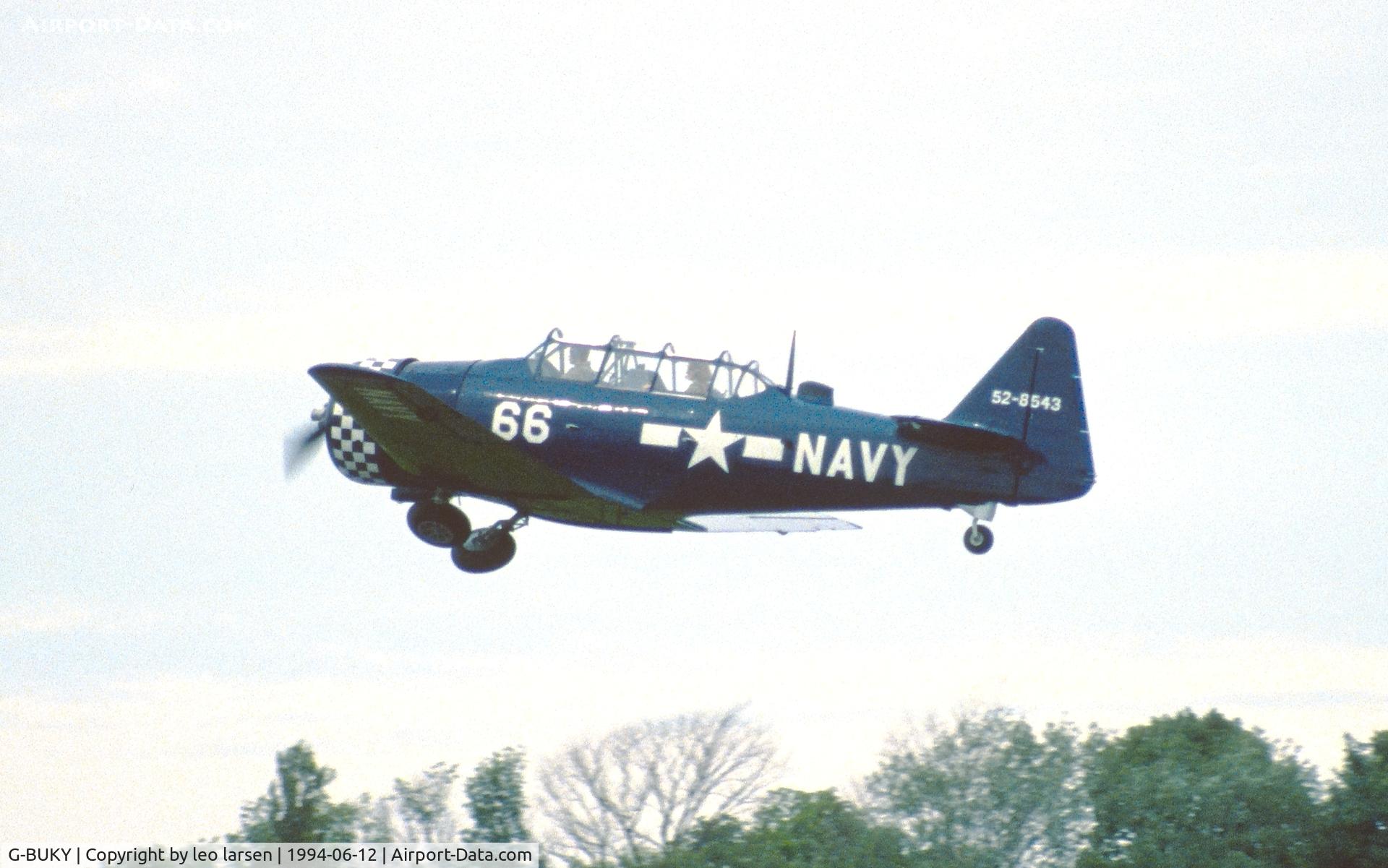 G-BUKY, 1952 Canadian Car & Foundry T-6H Harvard Mk.4M C/N CCF4-464, FSN Værløse 12.6.1994