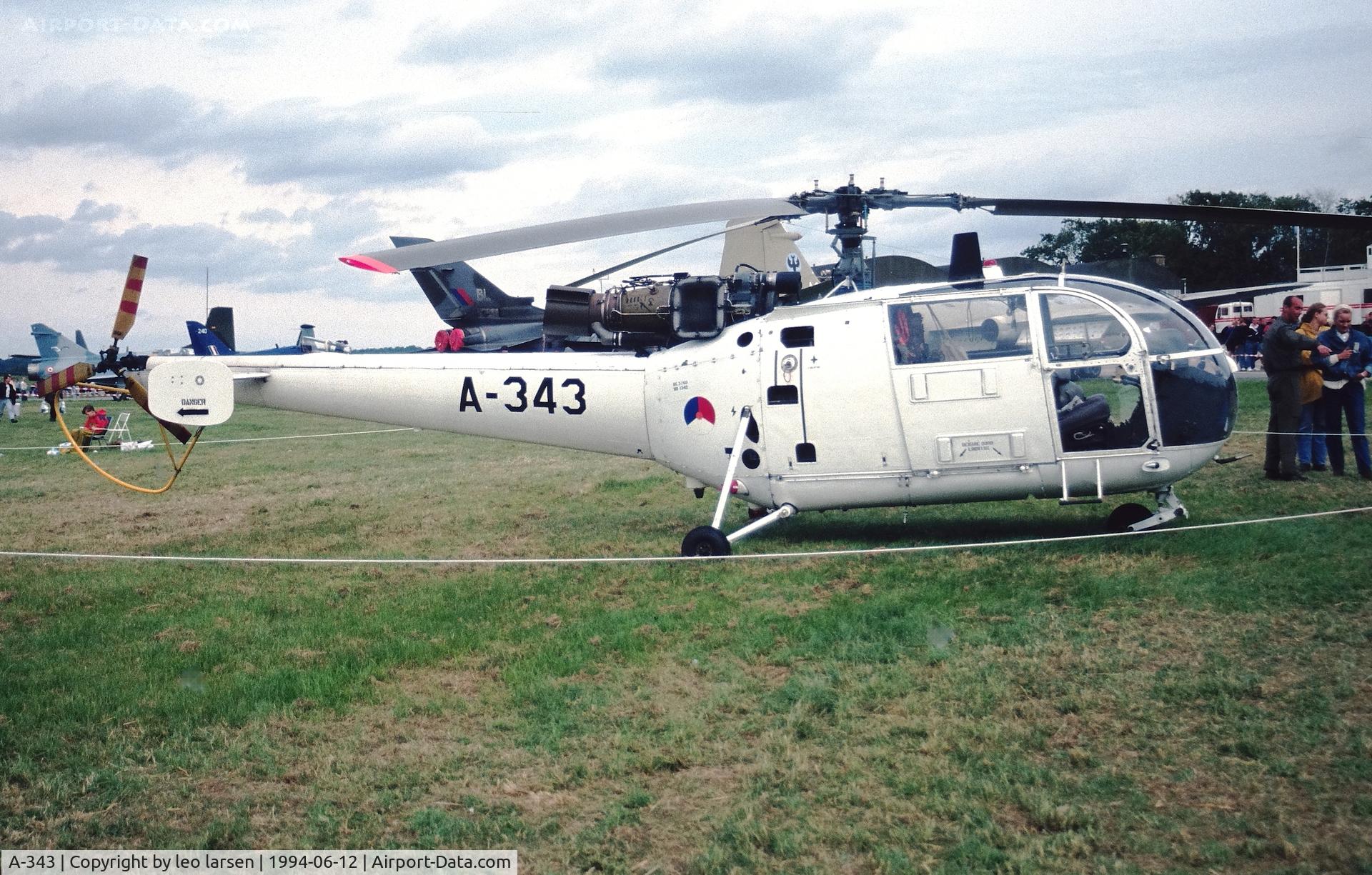 A-343, 1965 Aerospatiale SA-316B Alouette III C/N 1343, FSN Værløse 12.6.1994. Team Grasshoppers.