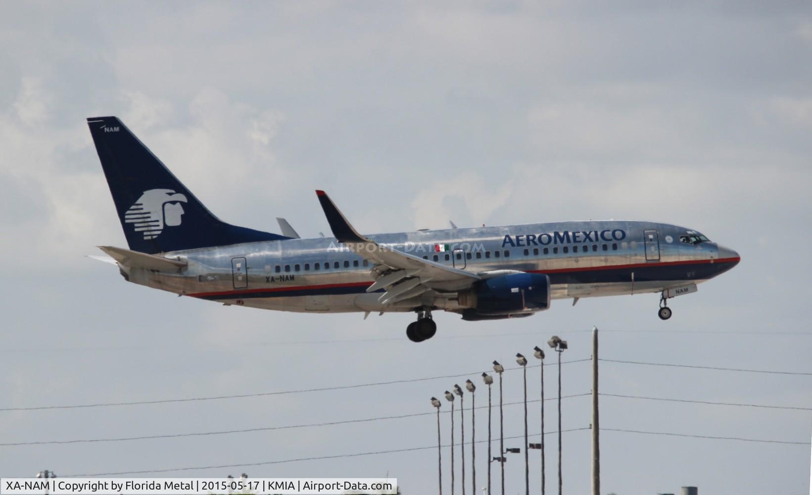 XA-NAM, 2004 Boeing 737-752 C/N 33790, Aeromexico 737-700