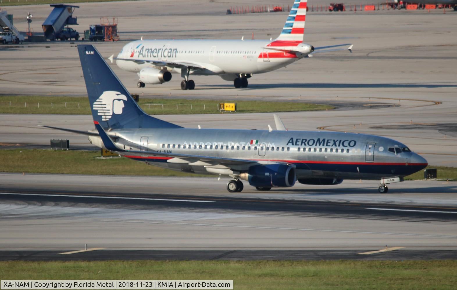XA-NAM, 2004 Boeing 737-752 C/N 33790, Aeromexico 737-700