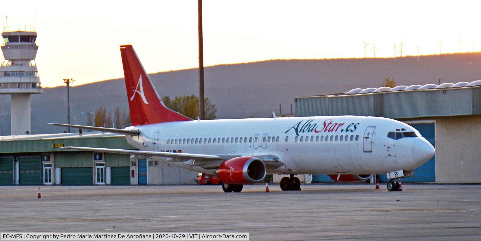 EC-MFS, 1992 Boeing 737-4Y0 C/N 25178, Aeropuerto de Foronda - Vitoria-Gasteiz - Euskadi - España