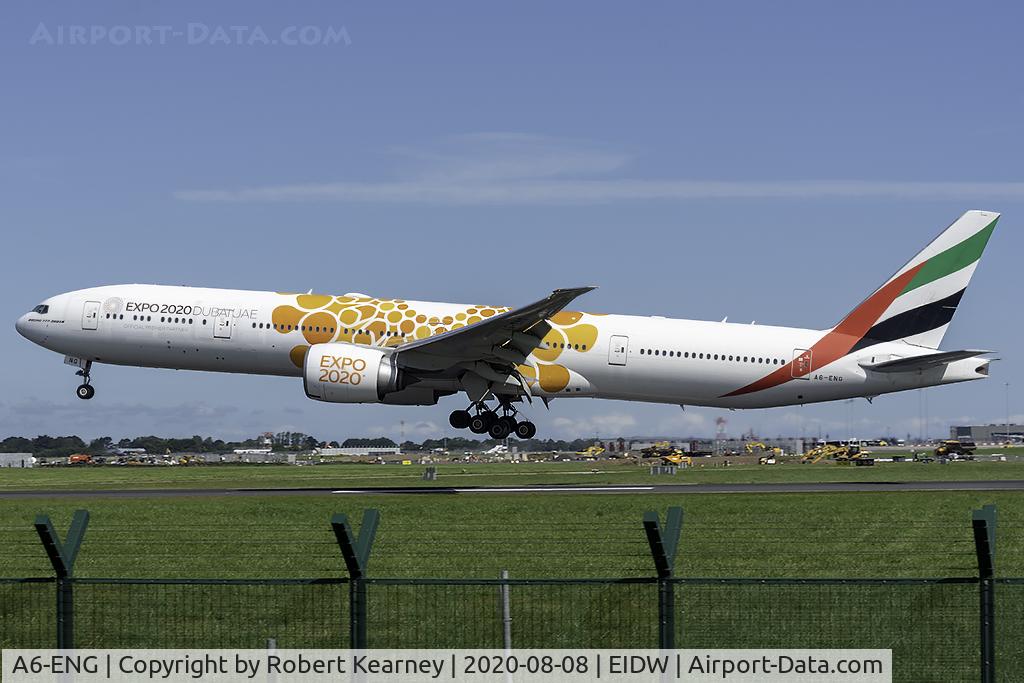 A6-ENG, 2012 Boeing 777-31H/ER C/N 35604, Short final r/w 28