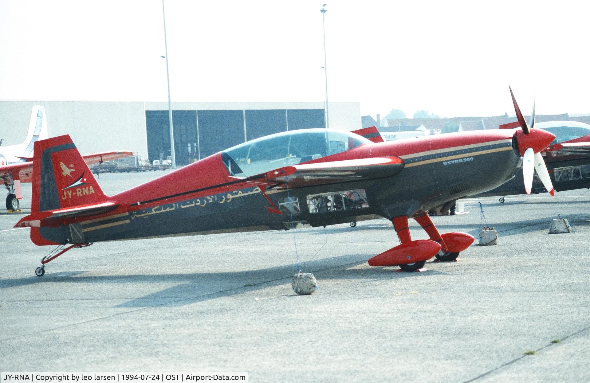 JY-RNA, Extra EA-300L C/N 036, Ostende Air Show 24.7.1994