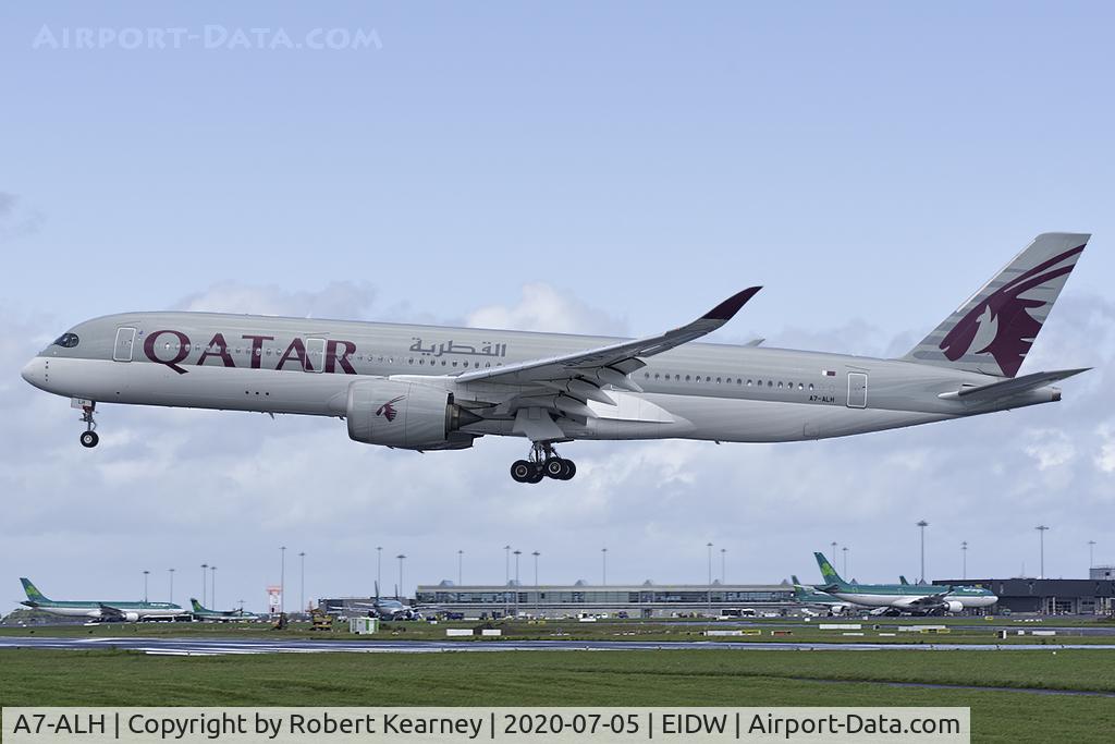 A7-ALH, 2015 Airbus A350-941 C/N 012, Short final r/w 28