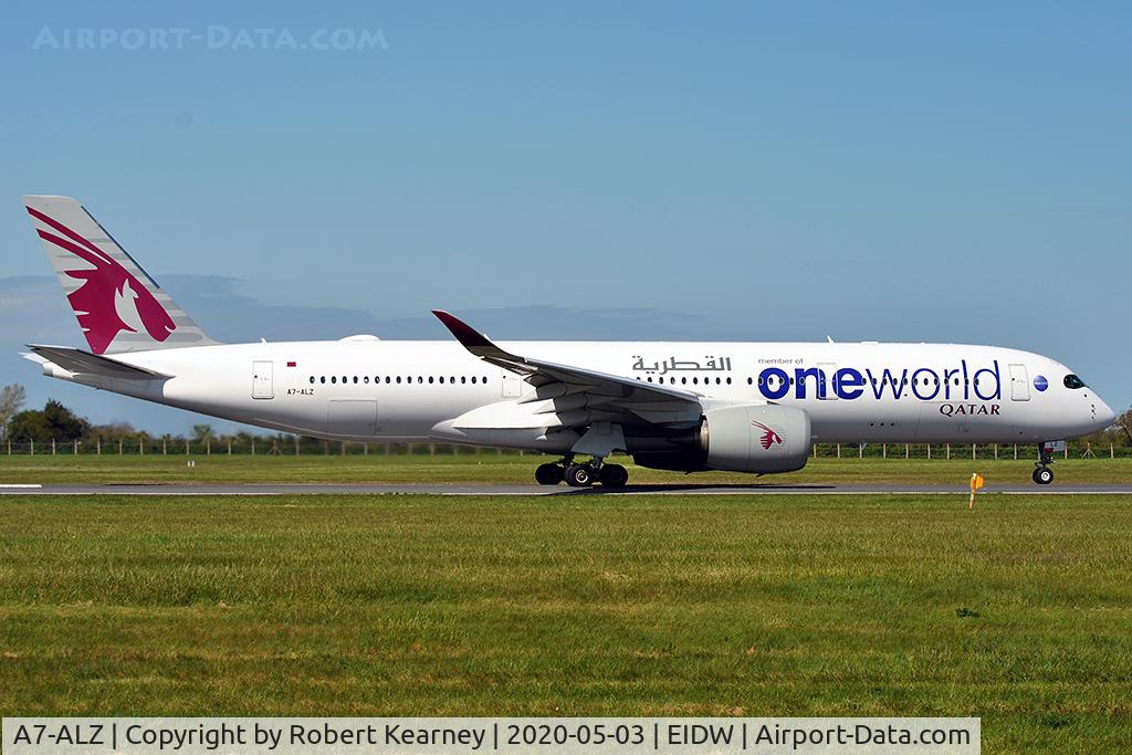 A7-ALZ, 2018 Airbus A350-941 C/N 143, Lining up r/w 10