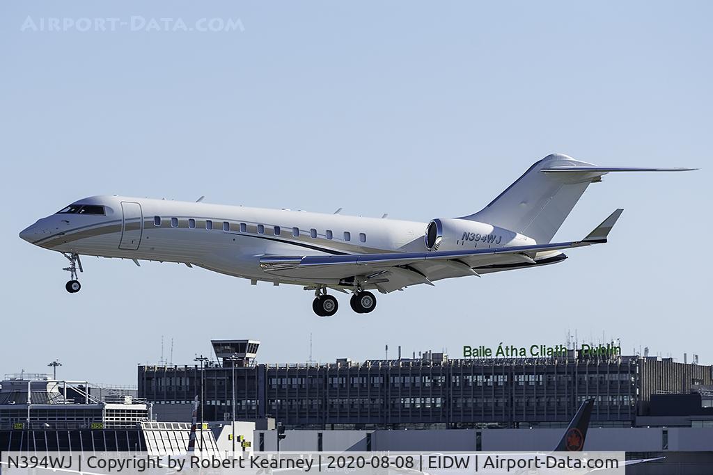 N394WJ, 2007 Bombardier BD-700-1A10 Global Express C/N 9262, Short final r/w 28
