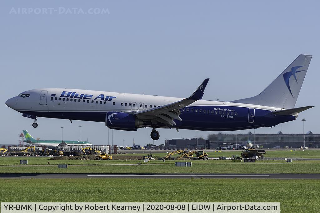 YR-BMK, 2010 Boeing 737-82R C/N 40876, Short final r/w 28