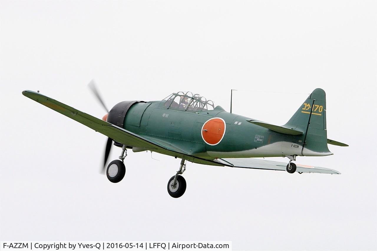 F-AZZM, 2000 North American AT-6B Texan C/N SA-32, North American AT-6B Texan, Take off, La Ferté-Alais airfield (LFFQ) Airshow 2016