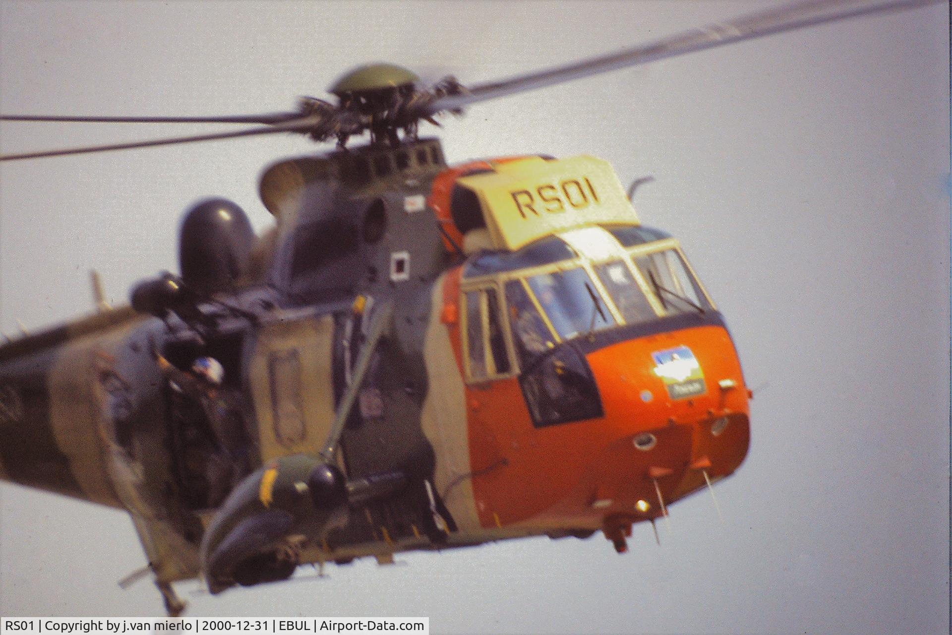 RS01, 1976 Westland Sea King Mk.48 C/N WA831, Ursel air show anno'95 scan from slide