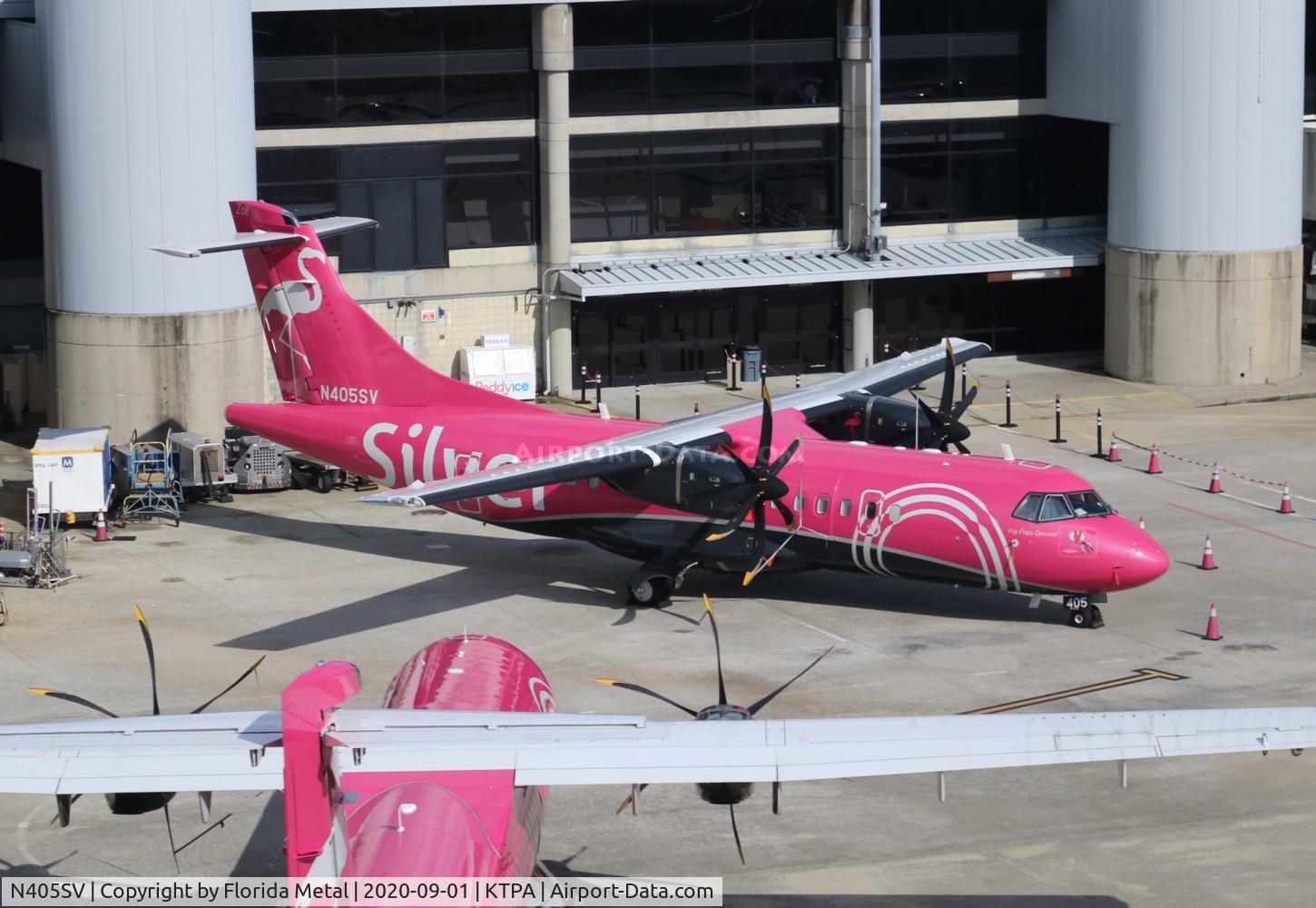 N405SV, 2018 ATR 42-600 C/N 1403, Silver ATR-42