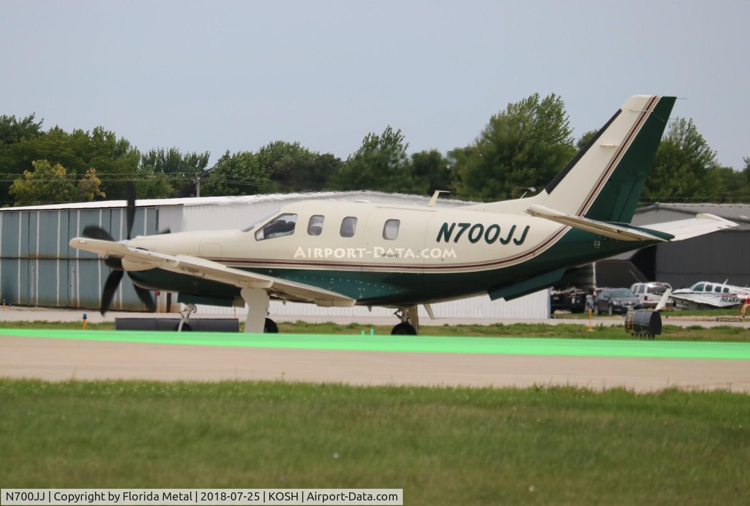 N700JJ, 2002 Socata TBM-700 C/N 242, EAA OSH 2018