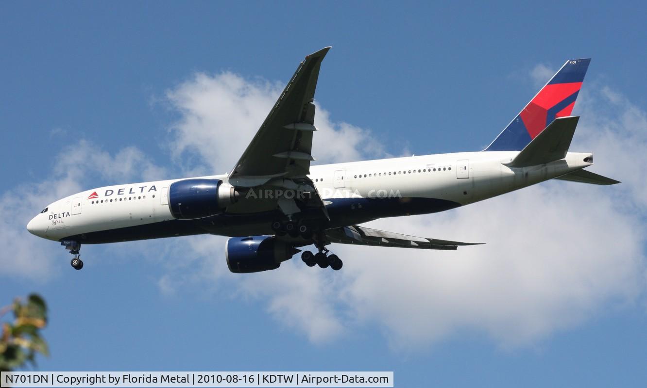 N701DN, 2008 Boeing 777-232/LR C/N 29740, DTW spotting 2010