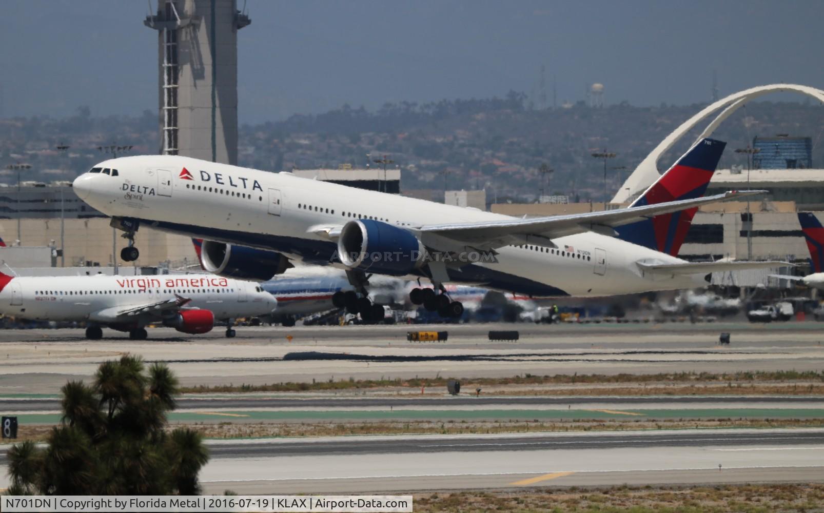 N701DN, 2008 Boeing 777-232/LR C/N 29740, LAX spotting 2016
