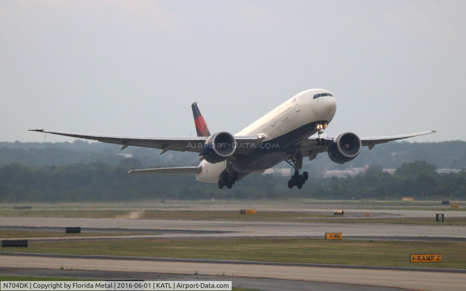 N704DK, 2009 Boeing 777-232/LR C/N 29739, ATL spotting 2016