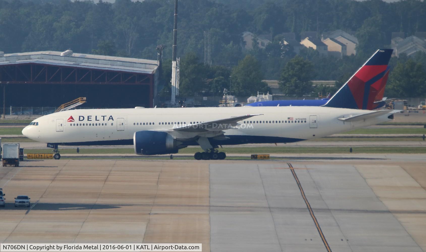 N706DN, Boeing 777-232/LR C/N 30440, ATL spotting 2016