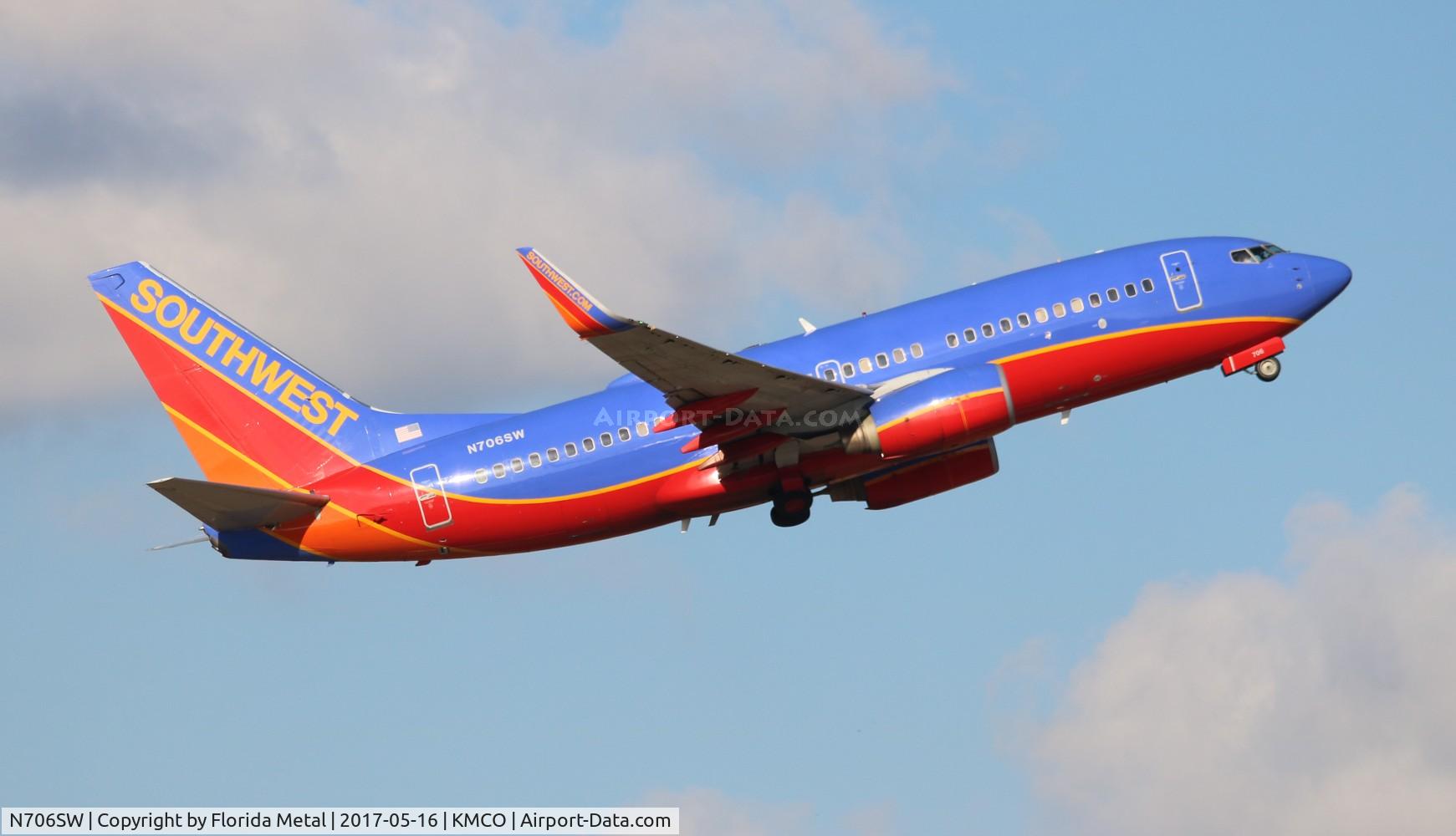 N706SW, 1998 Boeing 737-7H4 C/N 27840, MCO spotting 2017