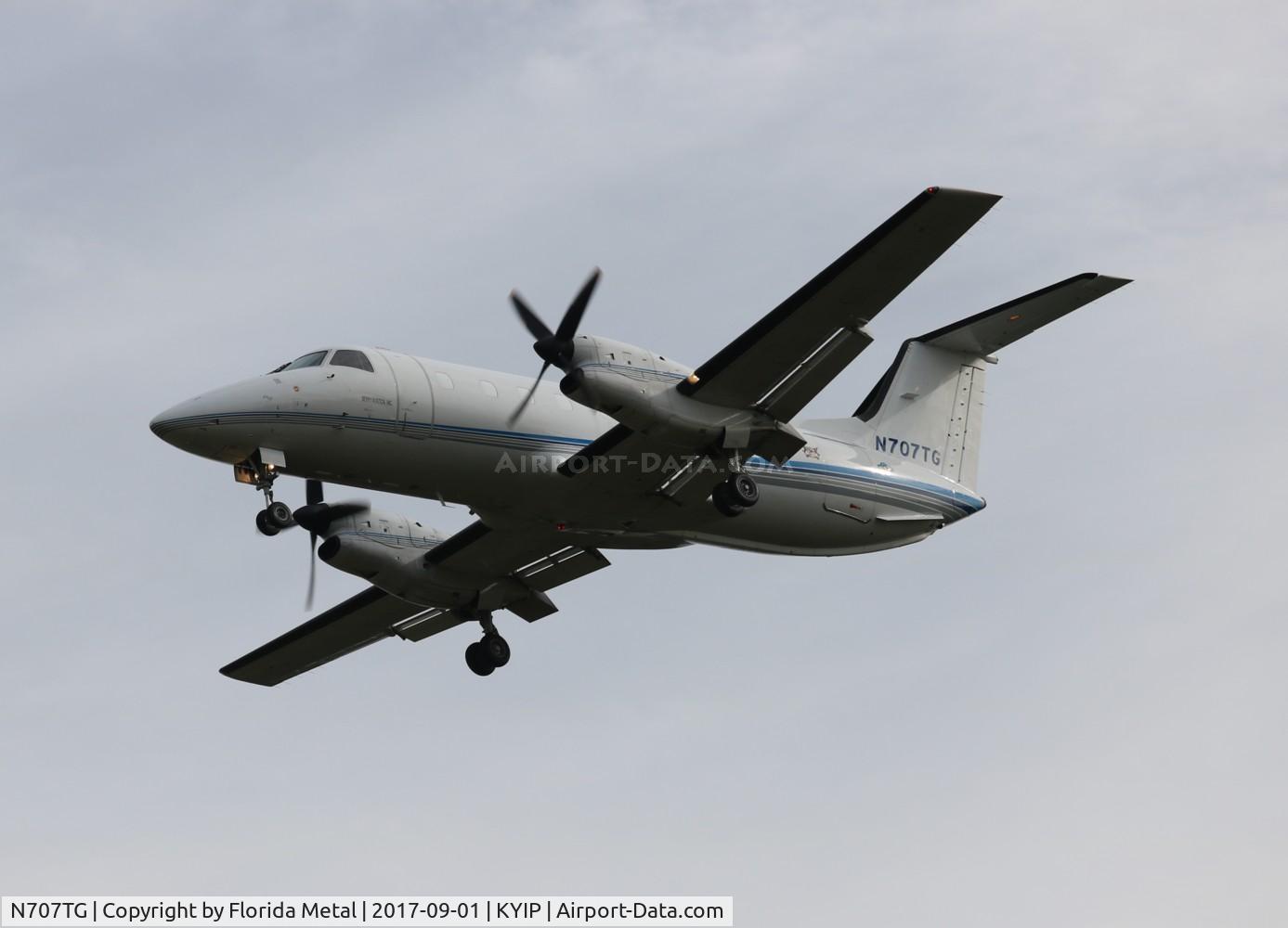 N707TG, 1990 Embraer EMB-120ER Brasilia C/N 120.182, TOM YIP 2017