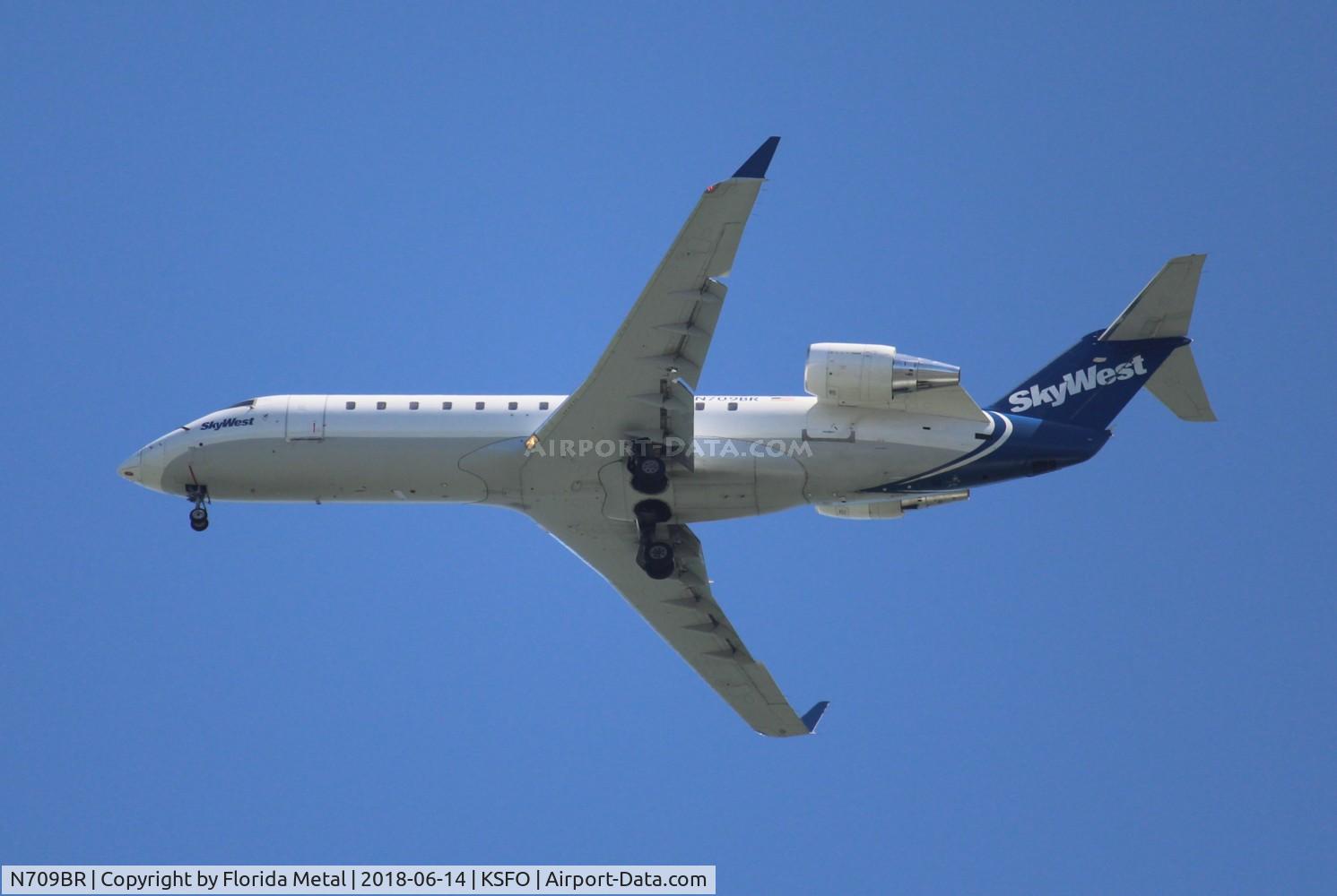 N709BR, 2003 Bombardier CRJ-200ER (CL-600-2B19) C/N 7850, SFO spotting 2018