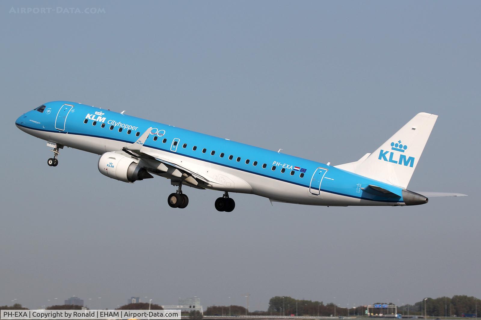 PH-EXA, 2013 Embraer 190LR (ERJ-190-100LR) C/N 19000655, at spl