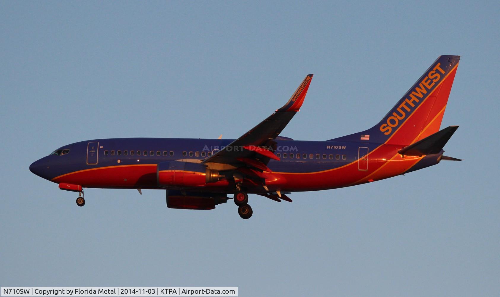 N710SW, 1998 Boeing 737-7H4 C/N 27844, TPA spotting 2014