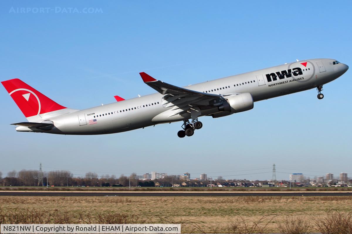 N821NW, 2007 Airbus A330-323 C/N 0865, at spl