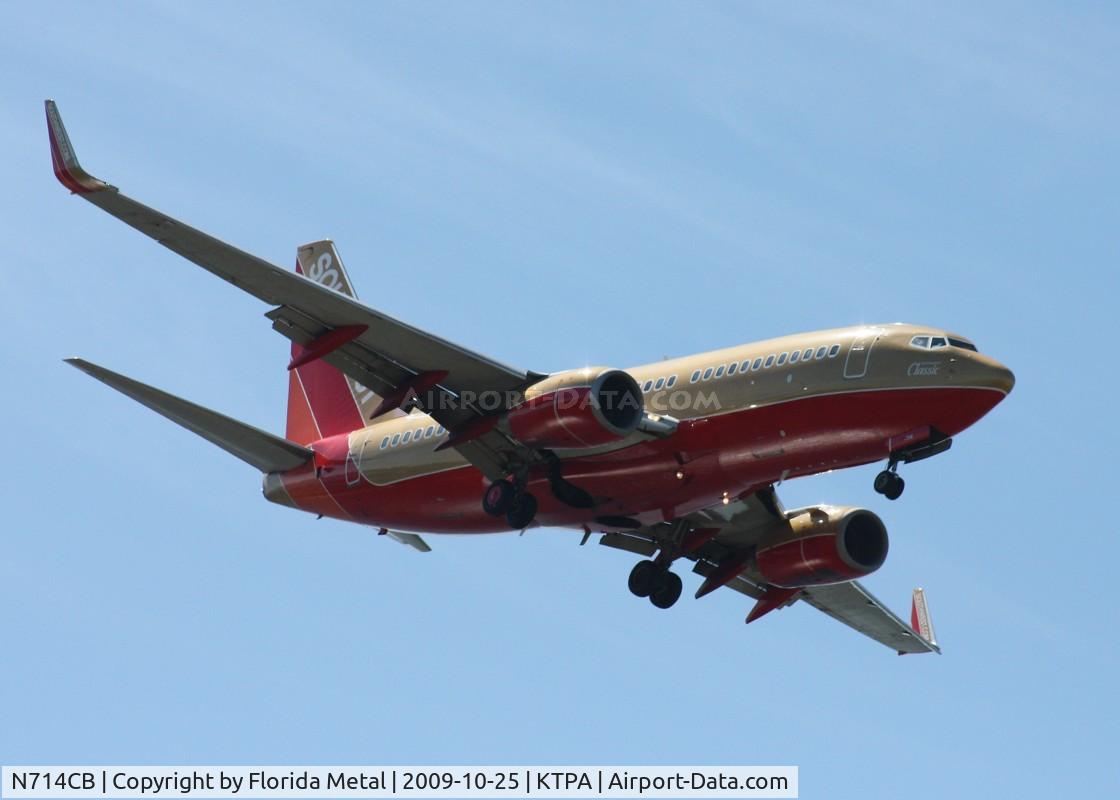 N714CB, 1998 Boeing 737-7H4 C/N 27848, TPA spotting 2009