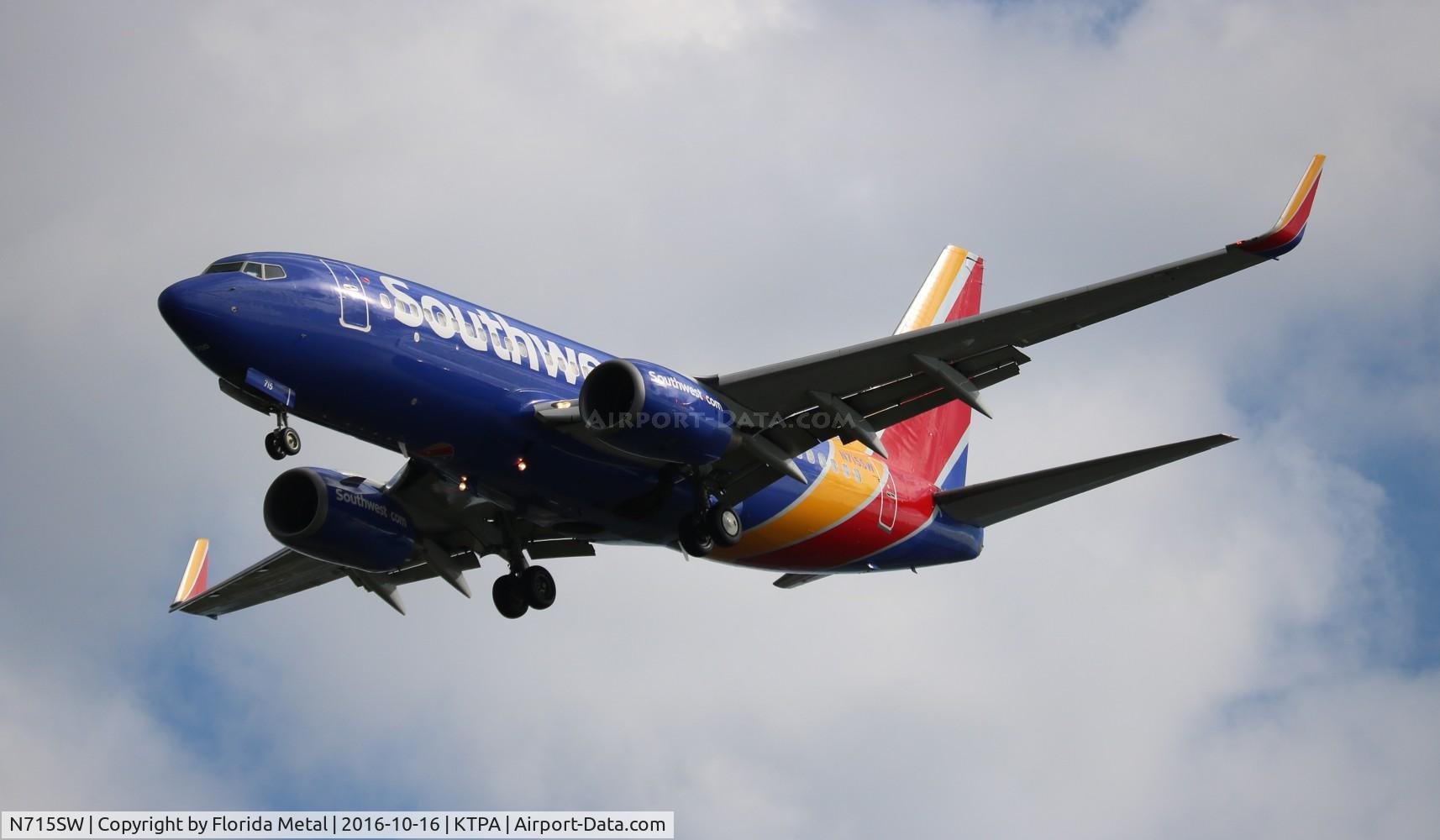 N715SW, 1998 Boeing 737-7H4 C/N 27849, TPA spotting 2016