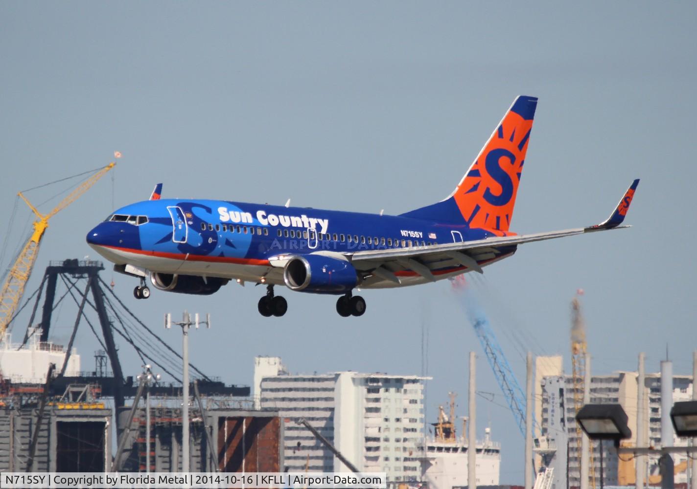 N715SY, 2004 Boeing 737-752 C/N 33787, FLL spotting 2014