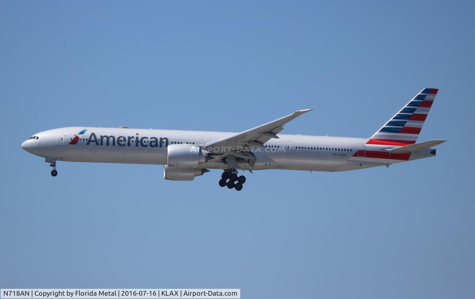 N718AN, 2012 Boeing 777-323/ER C/N 41665, LAX spotting 2016