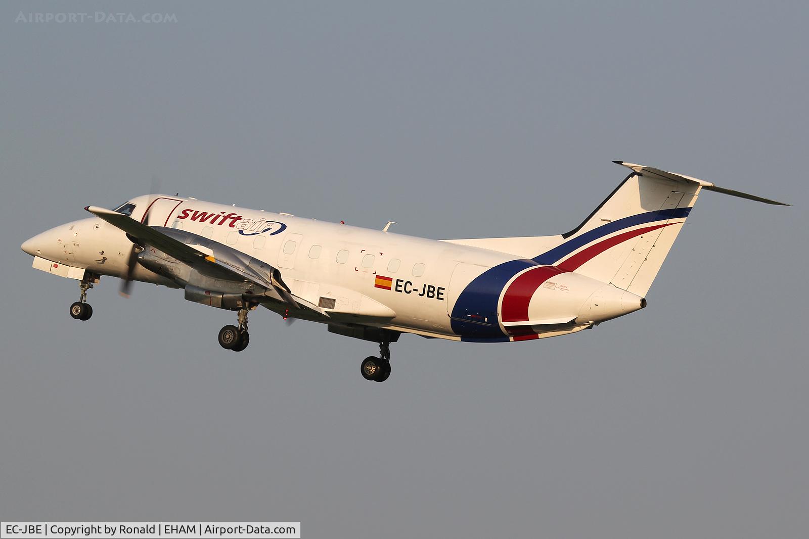 EC-JBE, 1986 Embraer EMB-120ER Brasilia C/N 120013, at spl