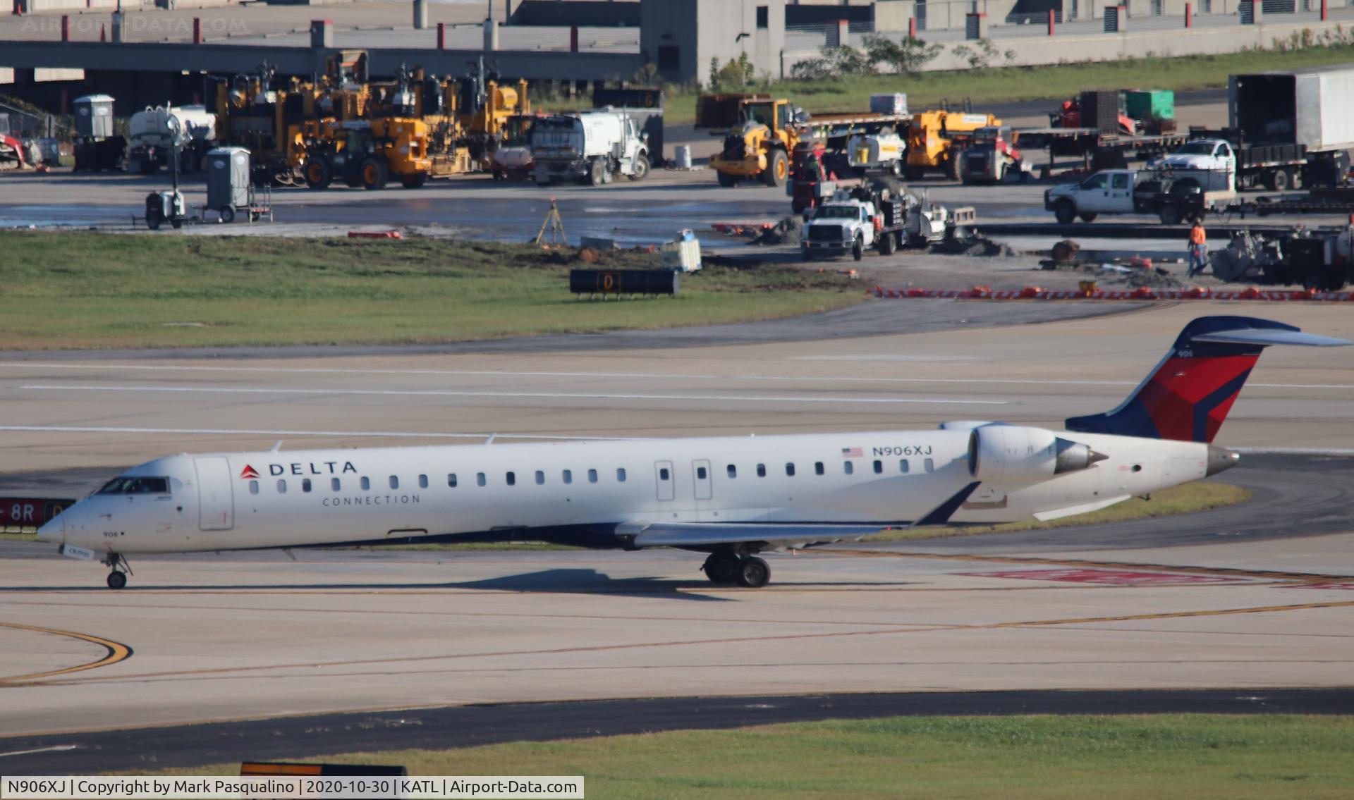 N906XJ, 2007 Bombardier CRJ-900ER (CL-600-2D24) C/N 15138, CL-600-2D24