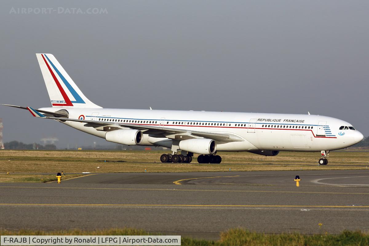 F-RAJB, 1995 Airbus A340-212 C/N 081, at cdg