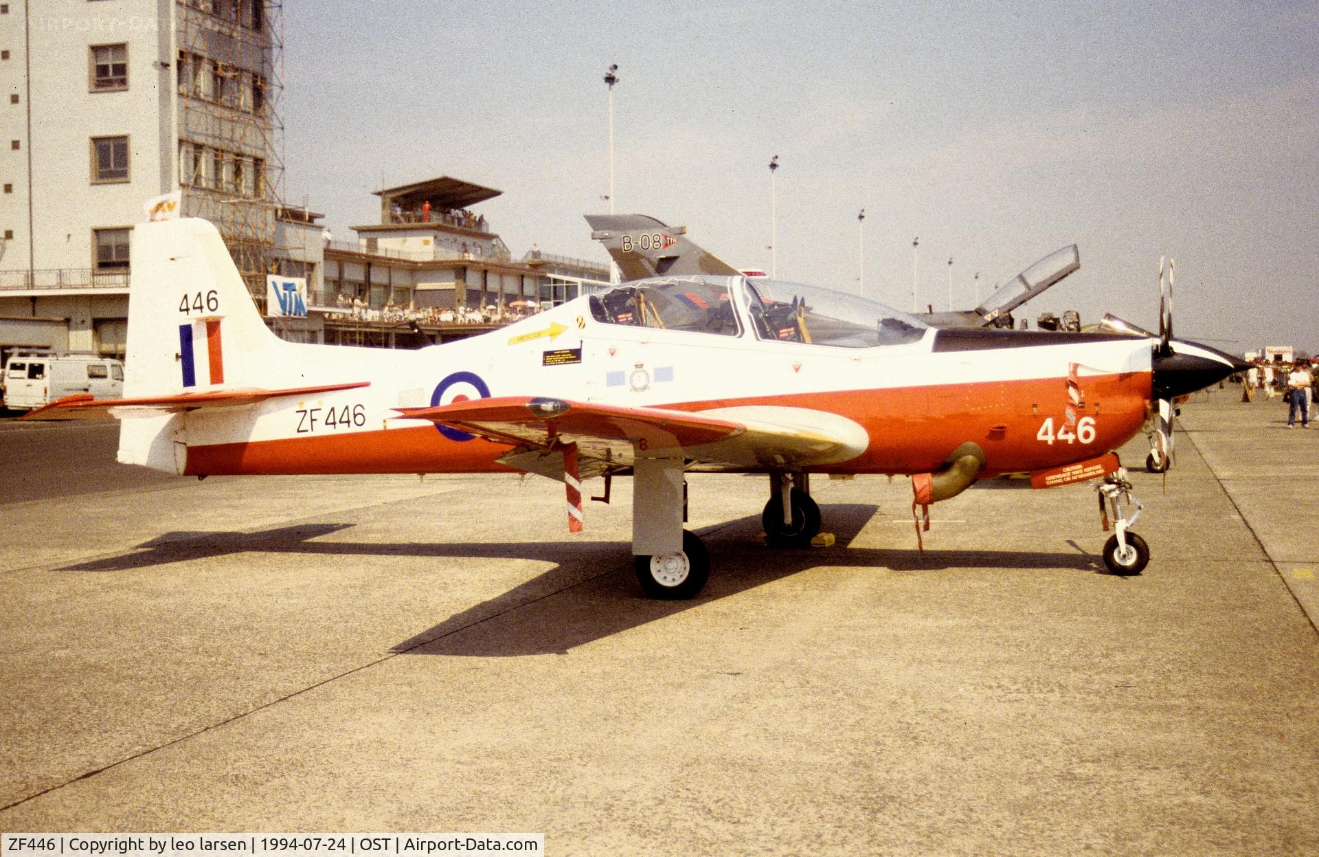 ZF446, 1992 Short S-312 Tucano T1 C/N S139/T110, Ostende Air Show 24.7.1994