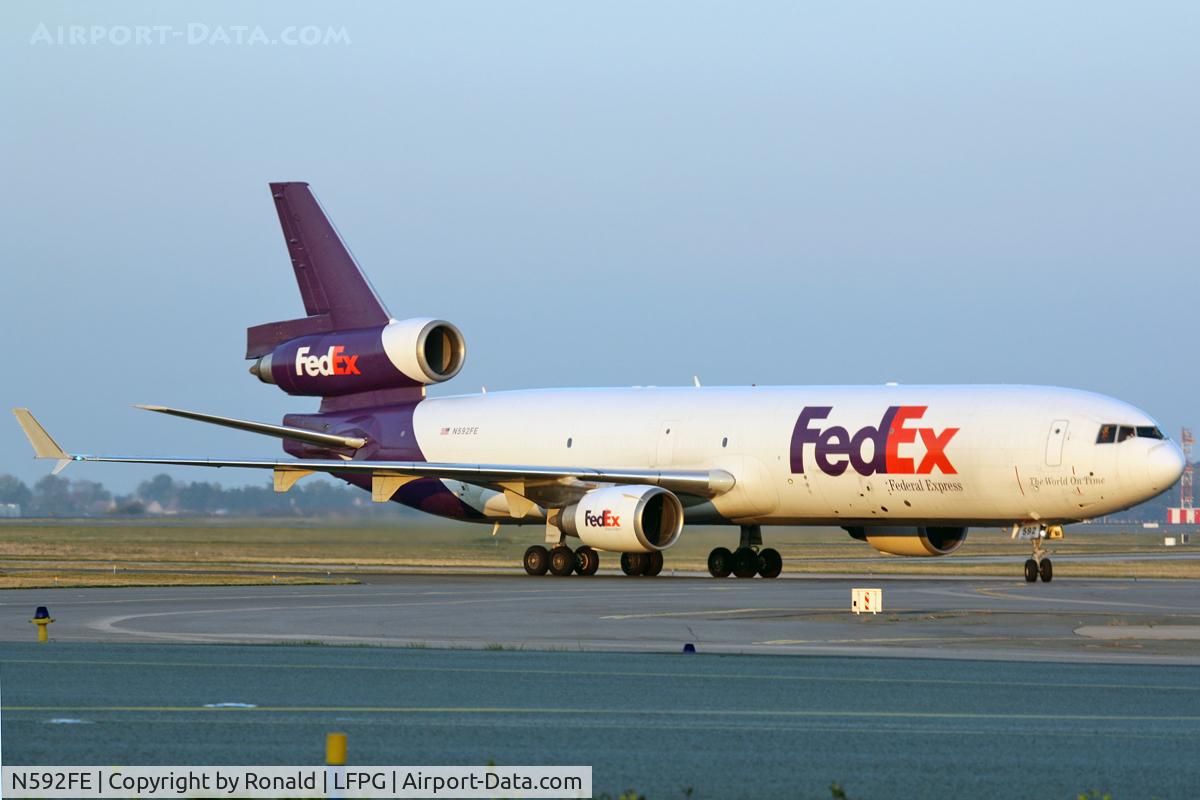N592FE, 1992 McDonnell Douglas MD-11F C/N 48550, at cdg