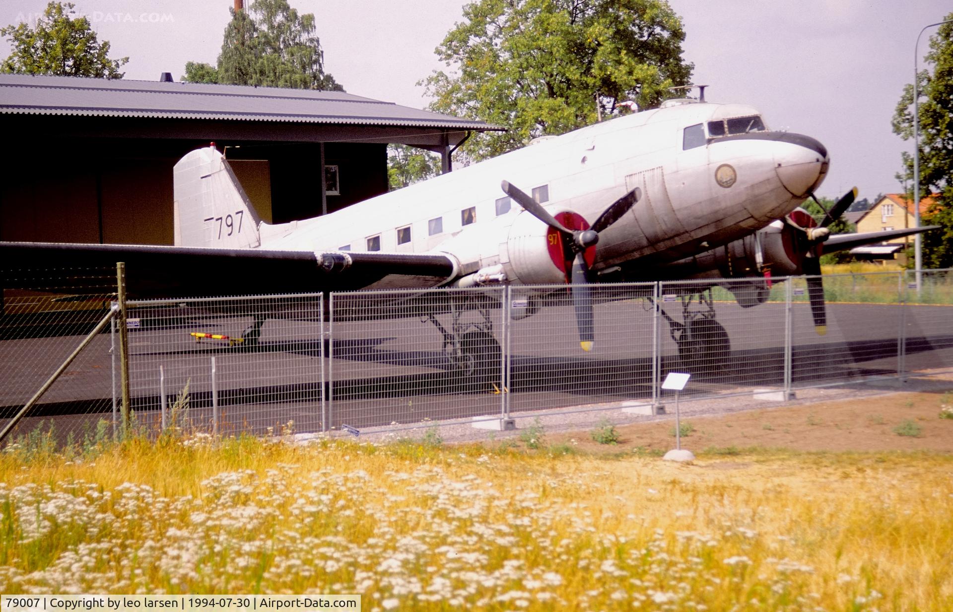 79007, Douglas Tp.79 C-47A C/N 13647, Malmslätt Flygvapen Museum 30.7.1994
