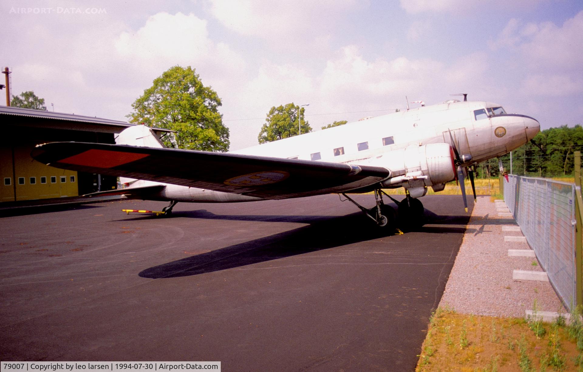 79007, Douglas Tp.79 C-47A C/N 13647, Malmslätt Flygvapen Museum 30.7.1994
