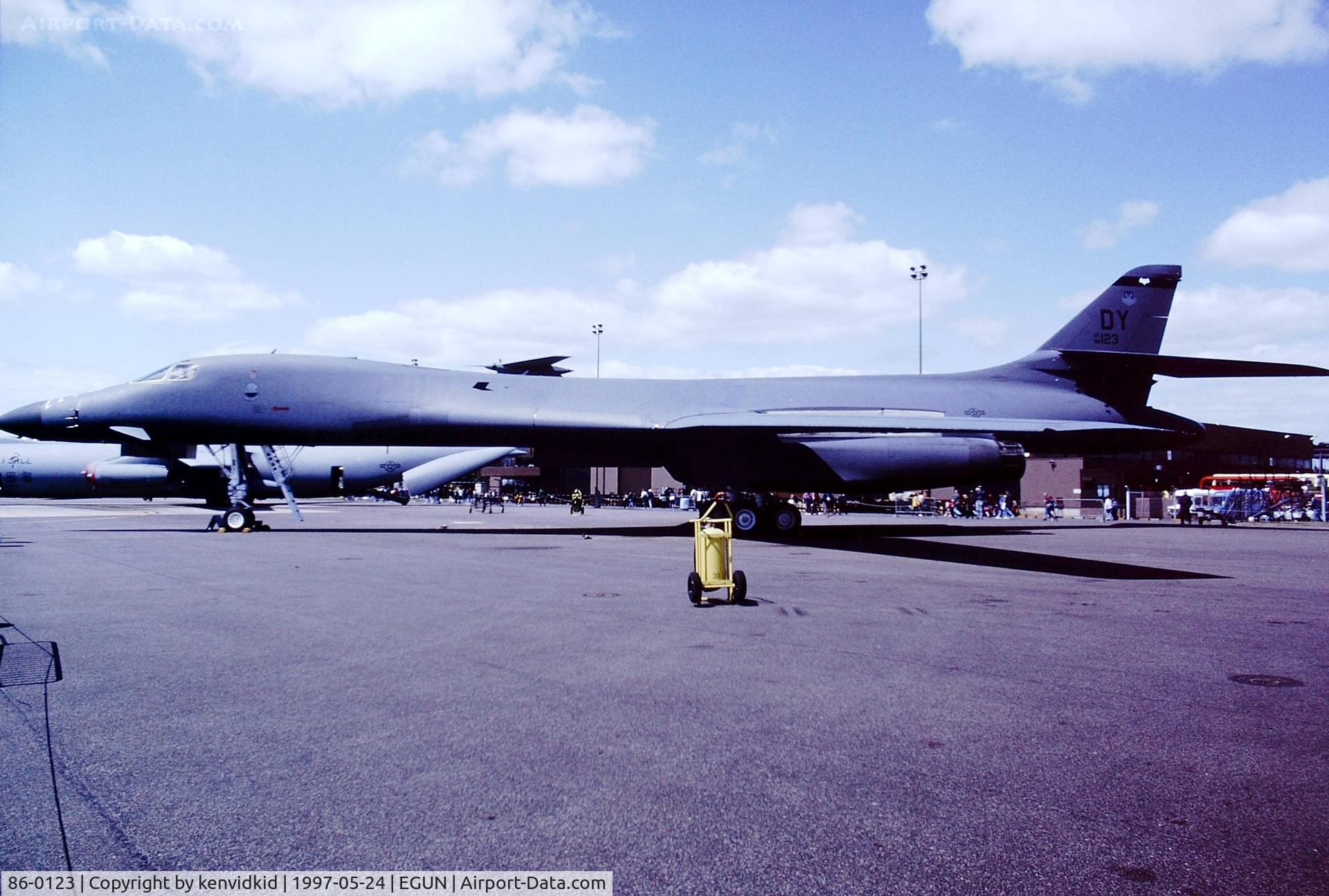 86-0123, 1986 Rockwell B-1B Lancer C/N 83, At the 1997 Mildenhall Air Fete.
